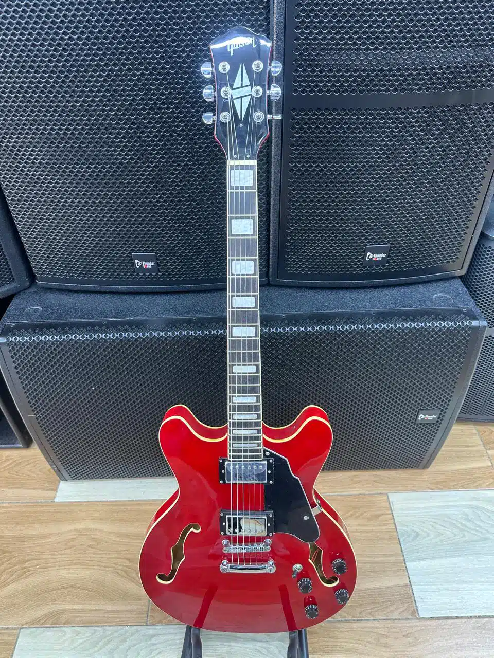 Gibson Rhythm Guitar 6 Strings GIBSON Acoustic & Box Guitars main view audio equipment Kenya