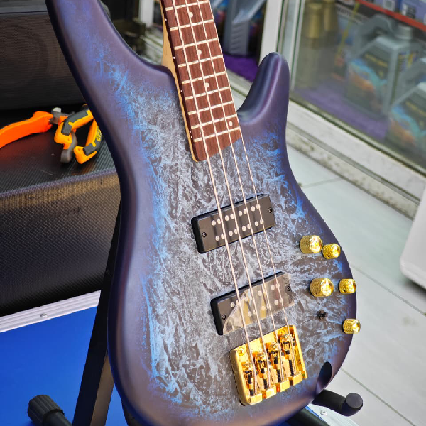 Ibanez SR300EDX 4 - String Bass Guitar IBANEZ Jatoba fretboard with White dot inlay SR4 5pc Maple/Walnut neck main view audio equipment Kenya