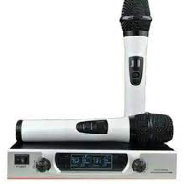 Max 766 Wireless Microphone - Image 1