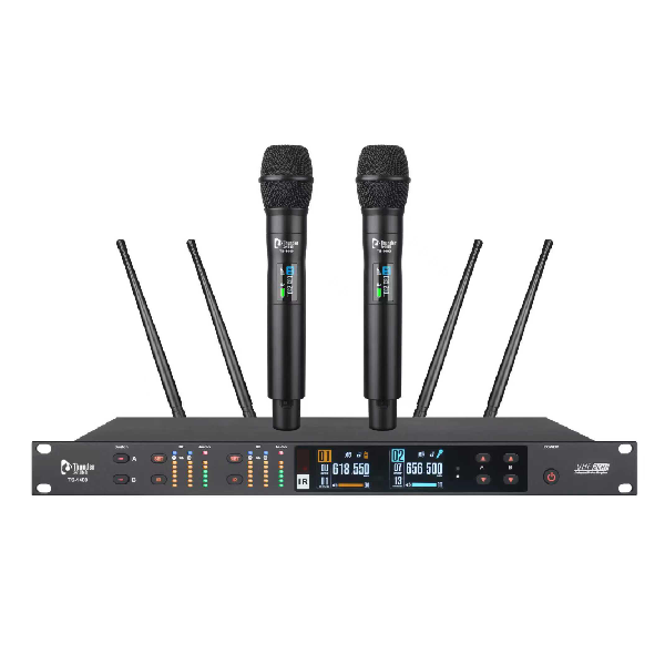 Thunder Sound TS1400 Professional Four-Channel Wireless Microphone System THUNDER SOUND 4-Channel Handheld Wireless System main view audio equipment Kenya