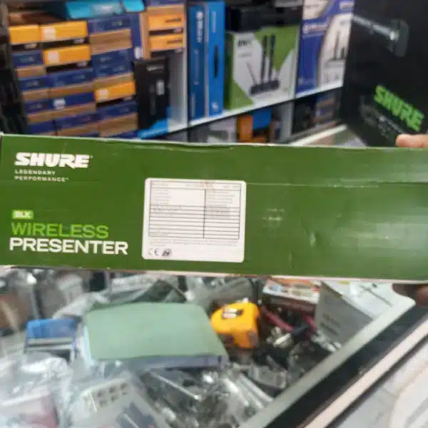 Shure BLX Wireless Presenter System - Image 4
