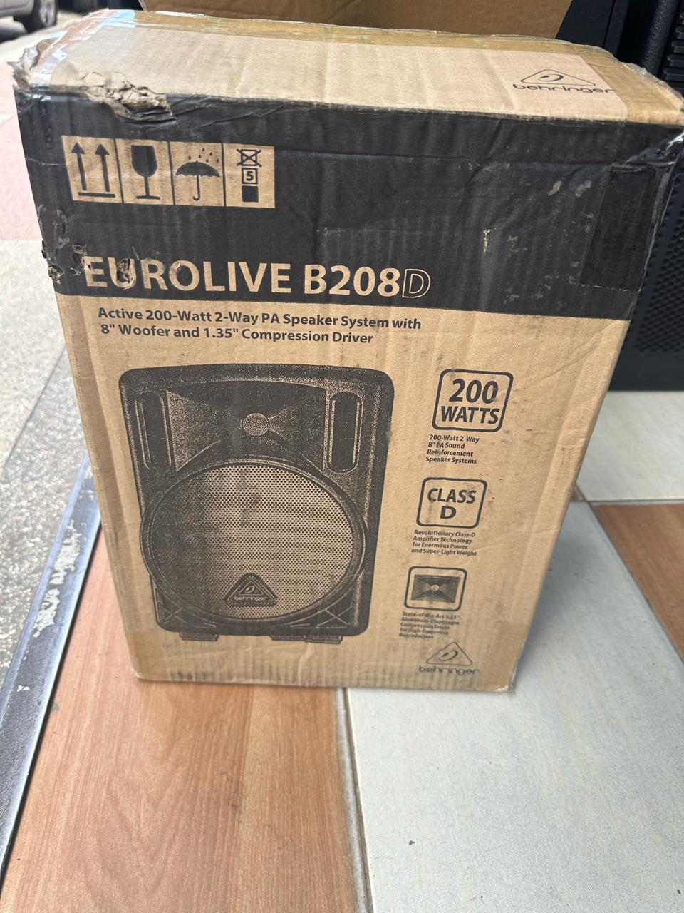Behringer Eurolive B208D Active 200W PA Speaker - Image 3