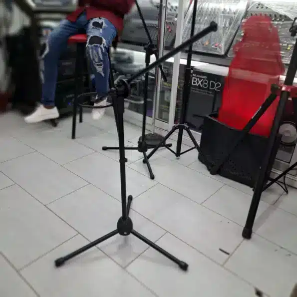 BNK BK 200 Tripod Boom Microphone Stand - Image 2