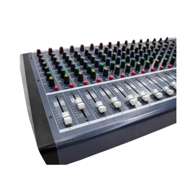 Soundcraft LX9 32-Channel Mixer - Image 2