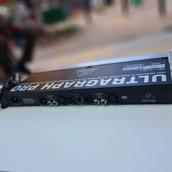 Behringer ULTRAGRAPH PRO FBQ1502 Equalizer - Image 3