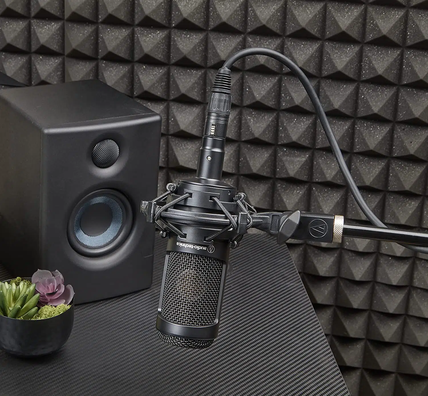 Audio-Technica AT2035 Cardioid Condenser Microphone - Image 4