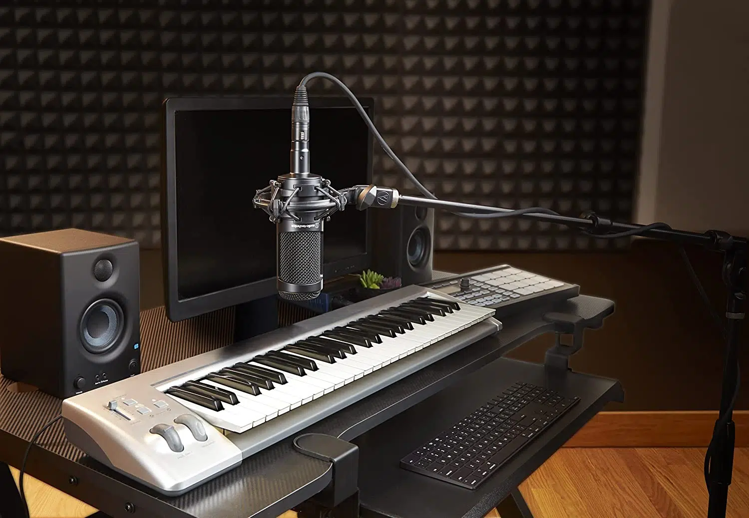 Audio-Technica AT2035 Cardioid Condenser Microphone - Image 6