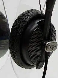 Behringer HPS5000 Closed-Type Studio Headphones - Image 2