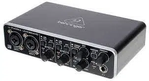 Behringer U-PHORIA UMC204HD Audiophile 2x4 24-Bit/192 kHz USB Audio/MIDI Interface with MIDAS Mic Preamplifiers - Image 2