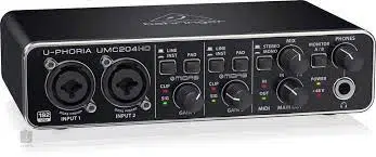 Behringer U-PHORIA UMC204HD Audiophile 2x4 24-Bit/192 kHz USB Audio/MIDI Interface with MIDAS Mic Preamplifiers - Image 4
