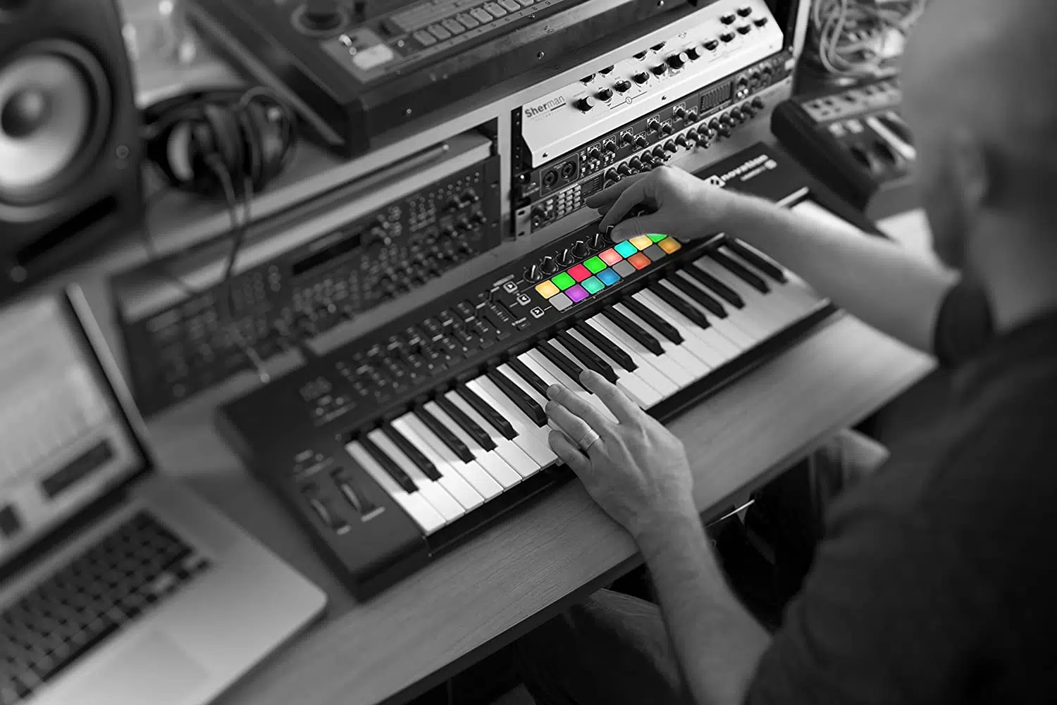 Novation Launchkey 49 MK2 USB MIDI Keyboard Controller - Image 4