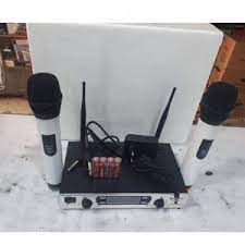 Max 766 Dual Wireless Microphone System - Image 3
