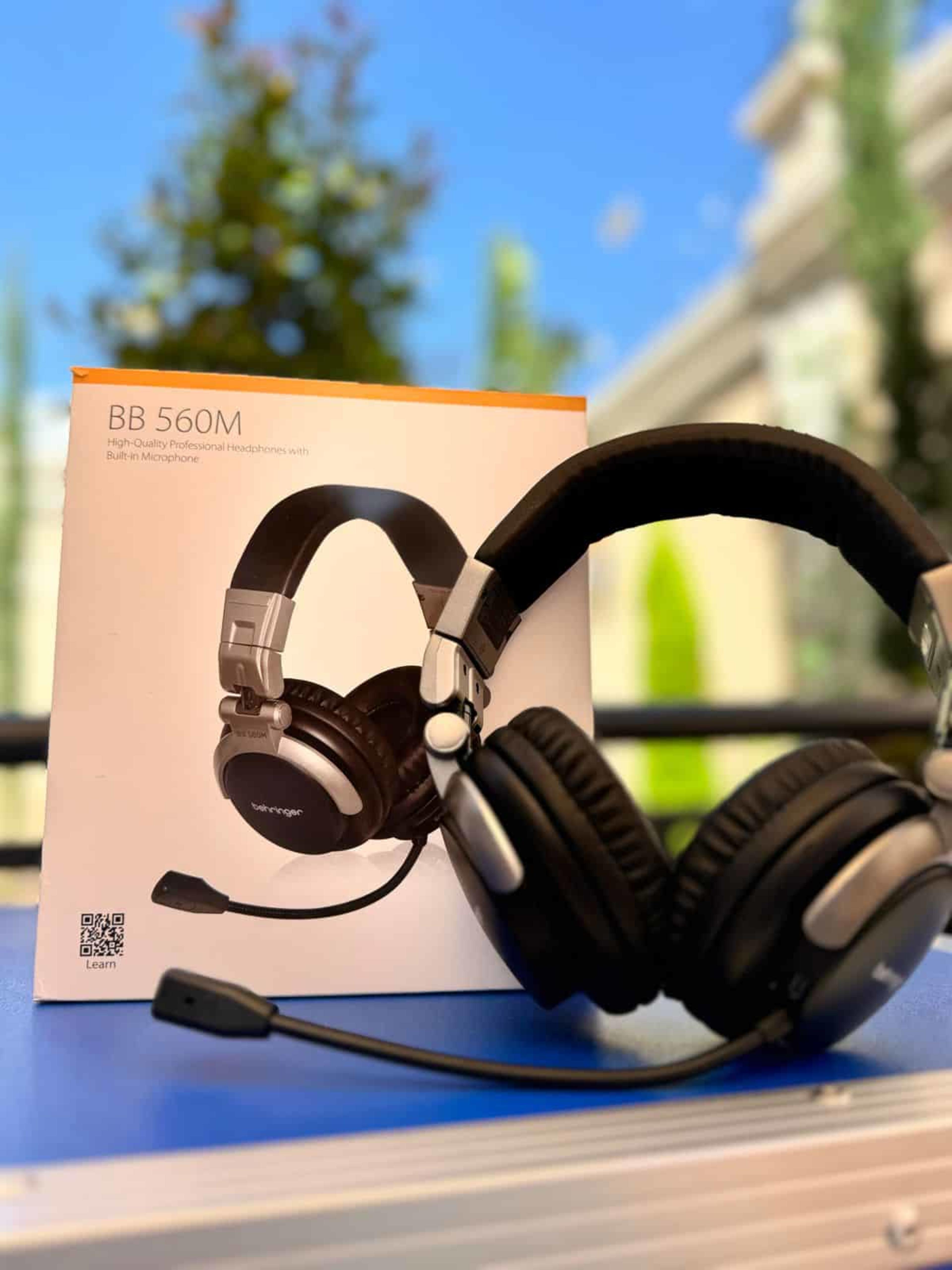 Behringer BB 560M High - Quality Professional Headphones - Image 1