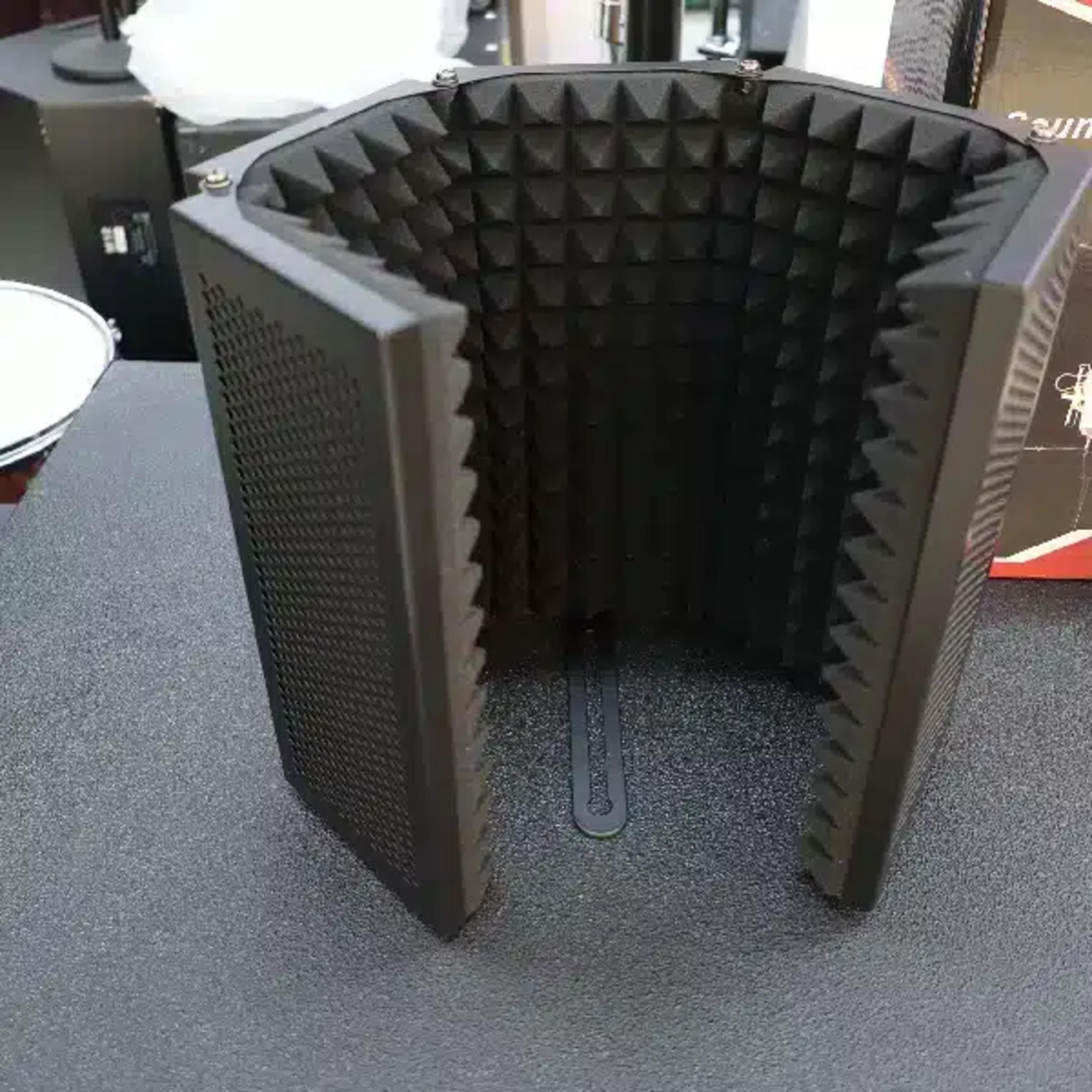 Generic Pro Sound Reflection Absorbing Studio Shield - Image 1