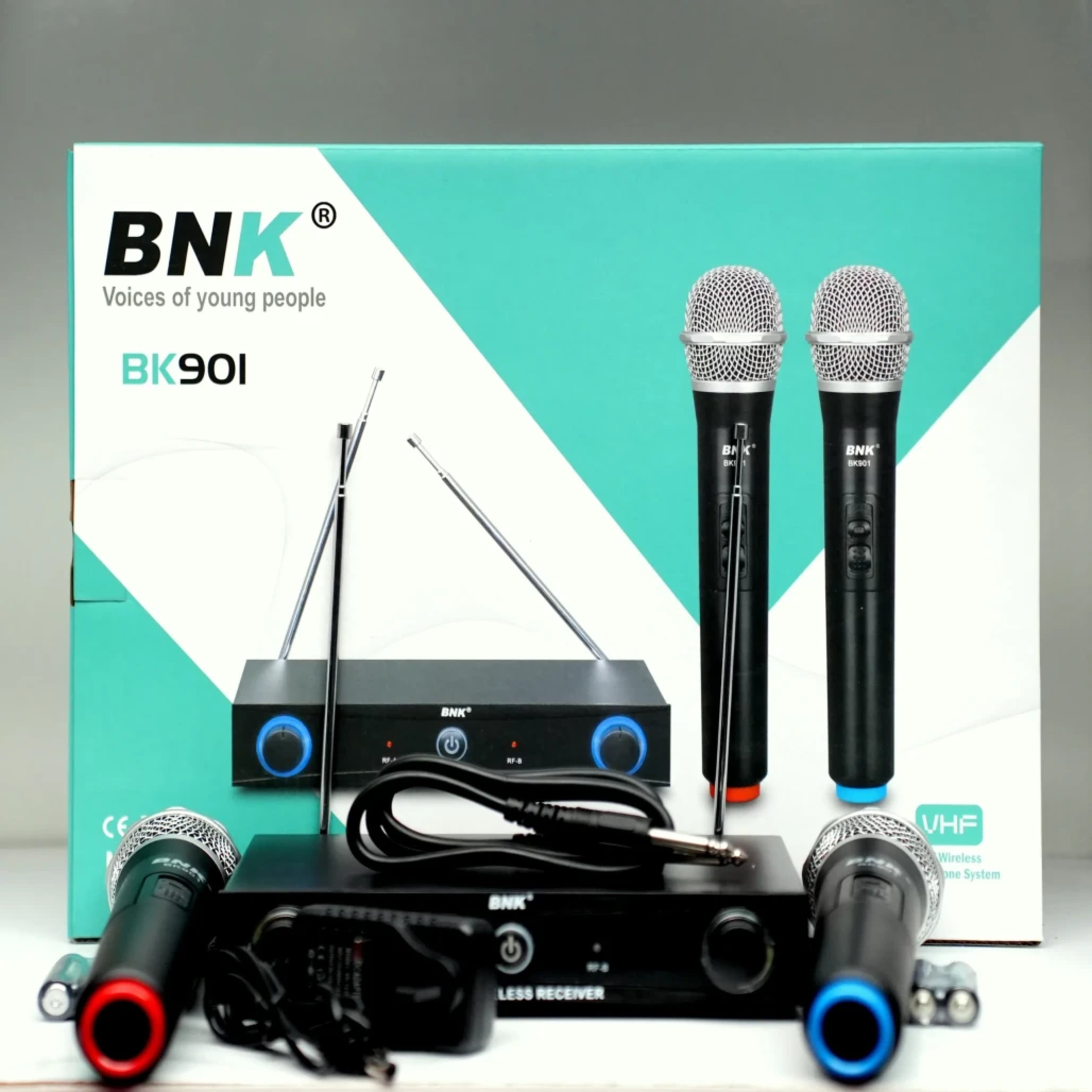 BNK 901 Single Handheld Wireless Microphone BNK Wireless Microphone Systems Backlit LCD on Receiver and Transmitter UHF (Ultra High Frequency) Single Channel main view audio equipment Kenya