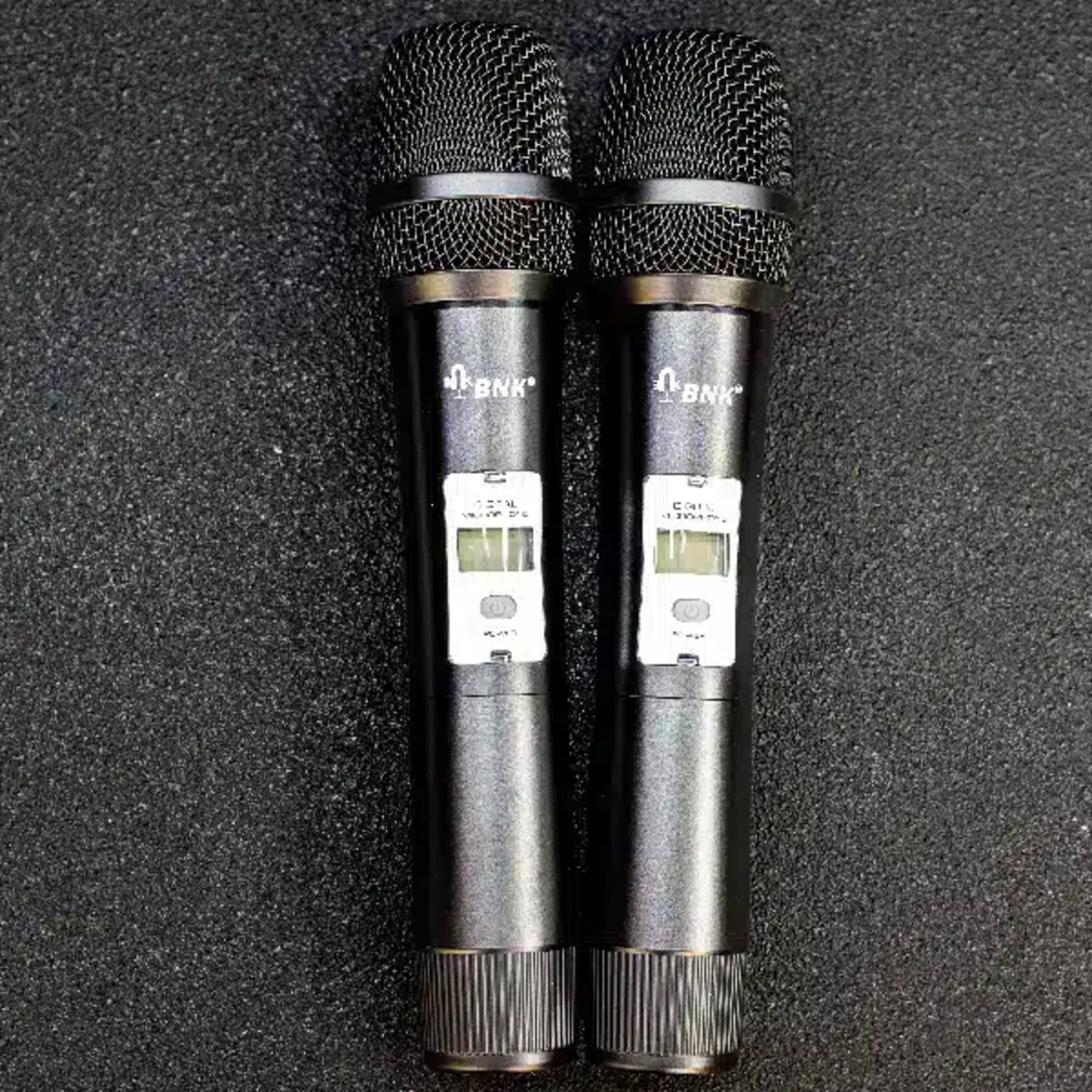 BNK CE5 UHF Digital Wireless Microphone BNK Wireless Microphone Systems Digital Wireless System main view audio equipment Kenya