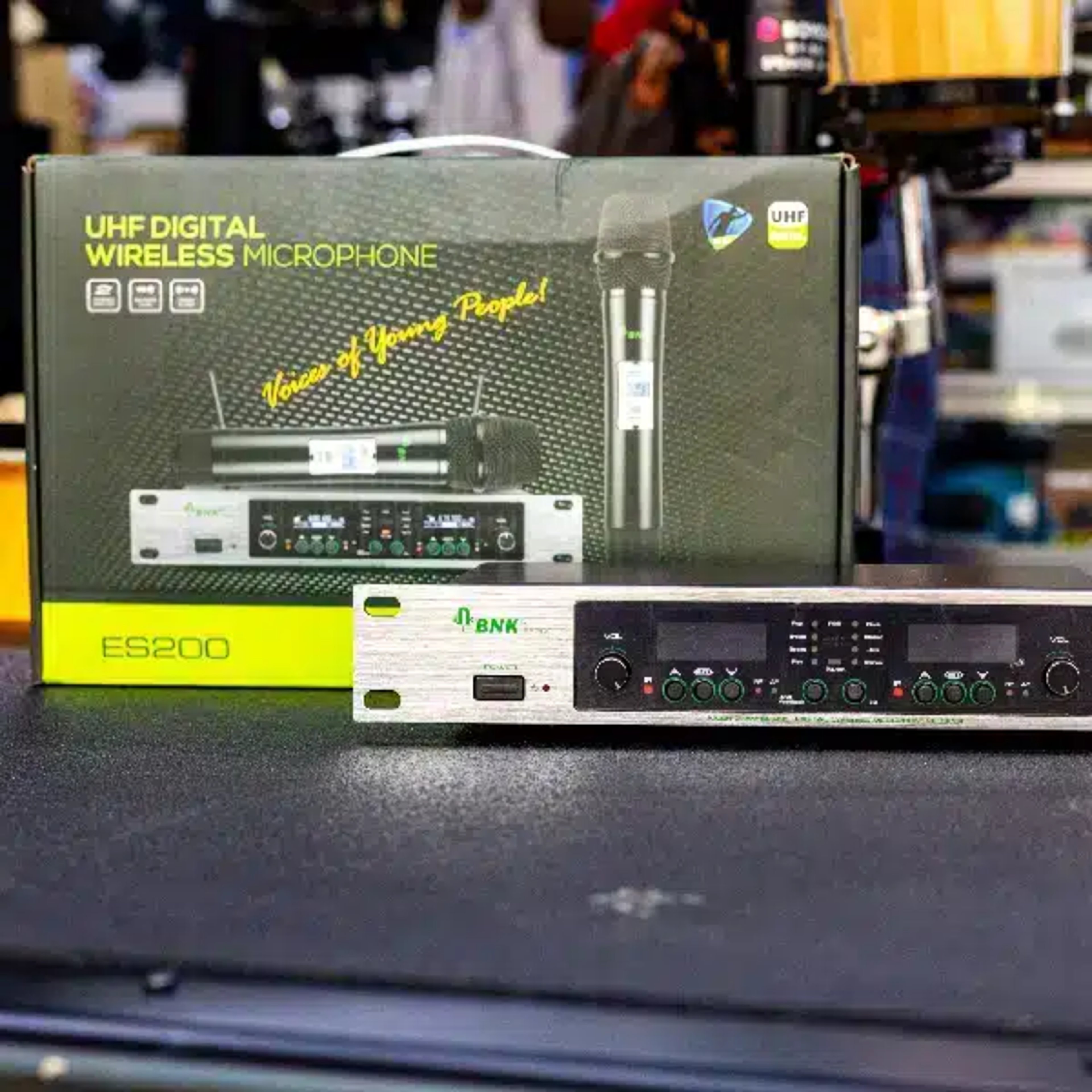 BNK ES200 UHF Digital Wireless Microphone BNK Wireless Microphone Systems Digital Wireless System main view audio equipment Kenya