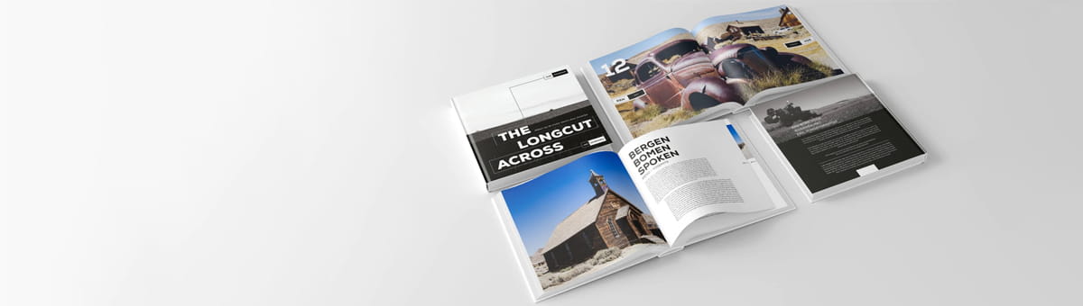 Opengeslagen motor magazine