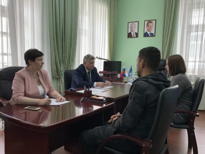 Алексей Анохин провел прием граждан по личным вопросам