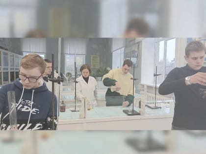 Эта увлекательная «Водоподготовка: студенты ТТО работают в химических лабораториях