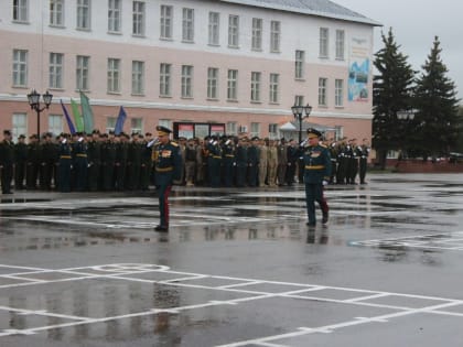 Более 200 выпускников костромской академии РХБЗ получили лейтенантские погоны