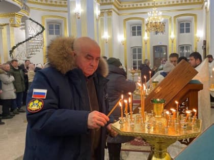 Сергей Ситников встретил праздник Рождества Христова в Богородицкой церкви