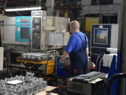 На поддержку промышленных предприятий регион привлек дополнительные средства