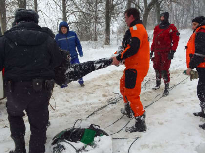 В Костроме на р. Волга под лед провалился мужчина