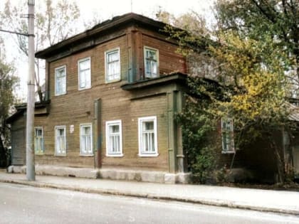 Четверо полицейских понесли наказание из-за разрушения дома с мезонином в Костроме