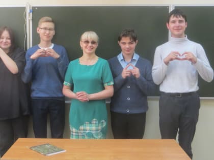 Не смотря ни на что: костромичка, полностью лишившаяся зрения в раннем детстве, стала школьным учителем и защитила диссертацию