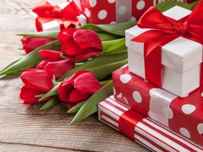 Россияне потратят на подарки к 8 марта в среднем более 5 тыс. рублей