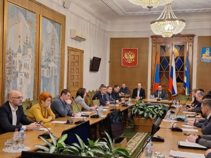 Комиссия по развитию городского хозяйства обсудила ремонт сетей и высказала пожелания по развитию парков