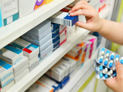 Опережающие закупки лекарственных препаратов импортного производства