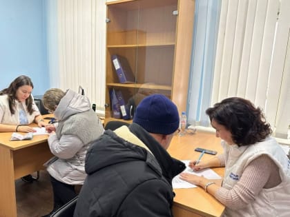 В регионе прошел единый день сбора подписей в поддержку выдвижения Владимира Путина на выборах Президента