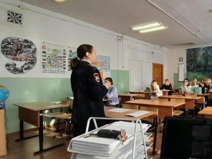 Красносельские автополицейские провели «Экзамен на дорогах»