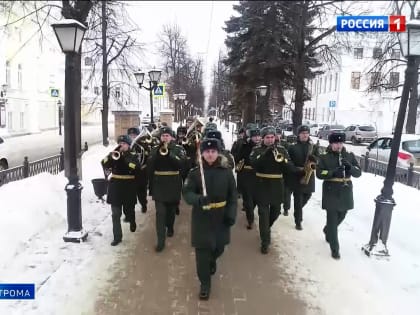 С маршем по жизни: оркестр костромской Химакадемии отмечает 55-летие