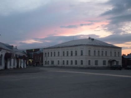 О погоде: прогнозируются грозы и усиление ветра до 15 м/с