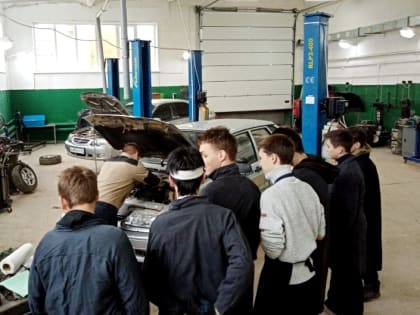 Более 1300 костромских школьников смогут попробовать профессии на базе вузов и сузов