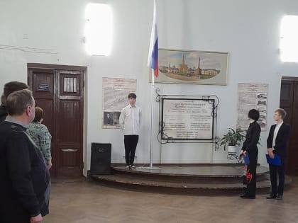 27 февраля 2023 г. в рамках Всероссийского проекта «Разговоры о важном» прошли  Торжественная линейка и  классный час «Традиционные семейные ценности» для кураторов и студентов Кос
