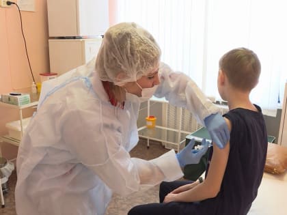 Вакцинация от гриппа в образовательных учреждениях города