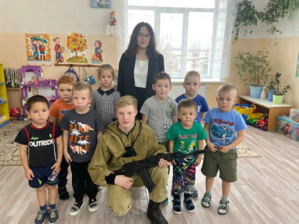 Малышам о празднике