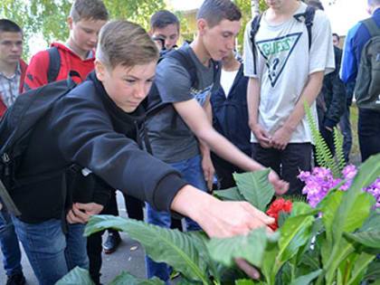 «Капля жизни»: молодежь Костромской области присоединилась к Всероссийской акции памяти