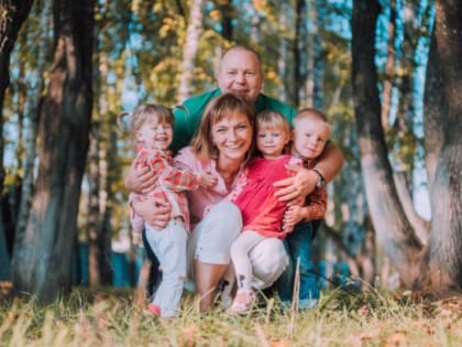 Костромская область развивает новые подходы по устройству детей-сирот в семьи