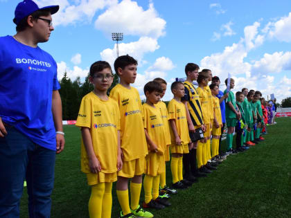 На стадионе «Урожай» под Костромой прошел благотворительный турнир «Чемпионат победителей»