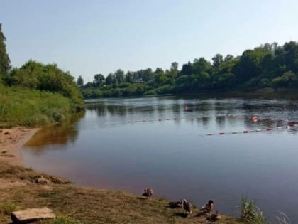 В жару нужно быть особенно внимательными и осторожными во время купания