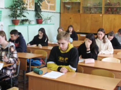 Мониторинг качества подготовки обучающихся в форме всероссийских проверочных работ продолжается