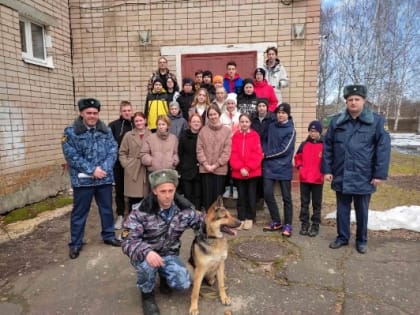 Сотрудники ИК-7 УФСИН России по Костромской области рассказали школьникам о специфике службы в УИС