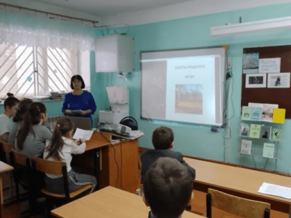 Учащиеся Северной основной школы познакомились с творчеством Маргариты Соколовой и Сергея Потехина