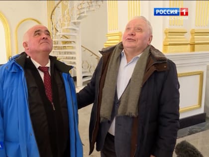 Подарок Годунова - огромная серебряная люстра - вернулся в Богоявленский собор Костромского кремля