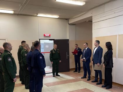 В КГУ состоялось торжественное открытие комнаты для хранения оружия